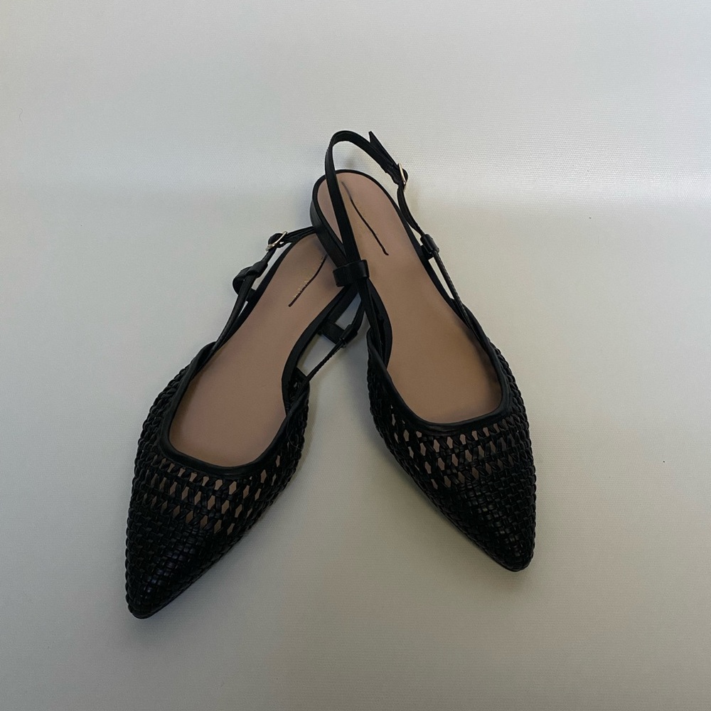 Ann Taylor NWOT Black Leather Mesh Flats Size 8